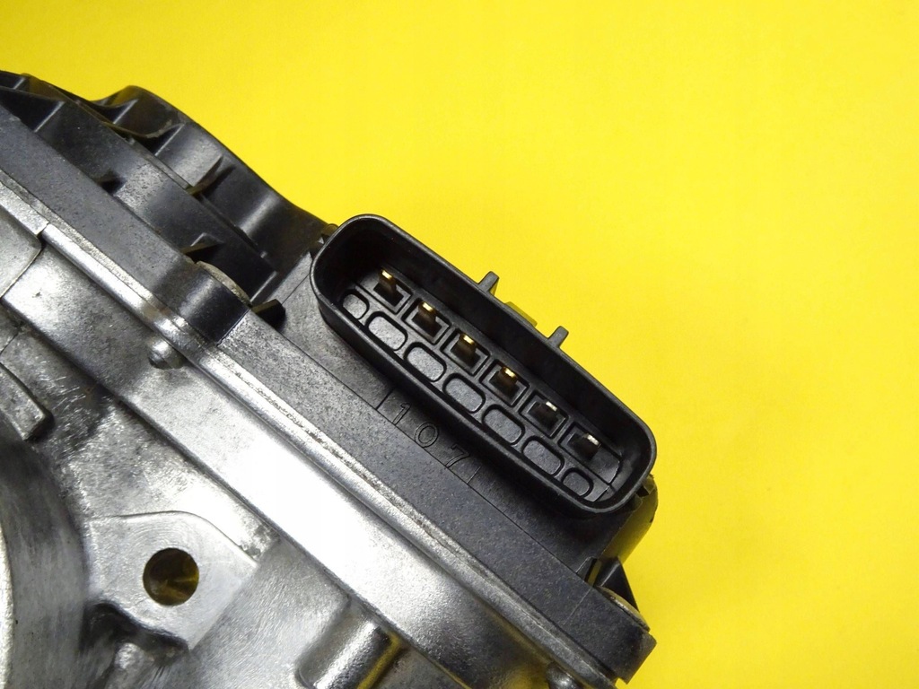 фото №5, Дросельна заслінка volvo c70 2.4 30711551 nr32