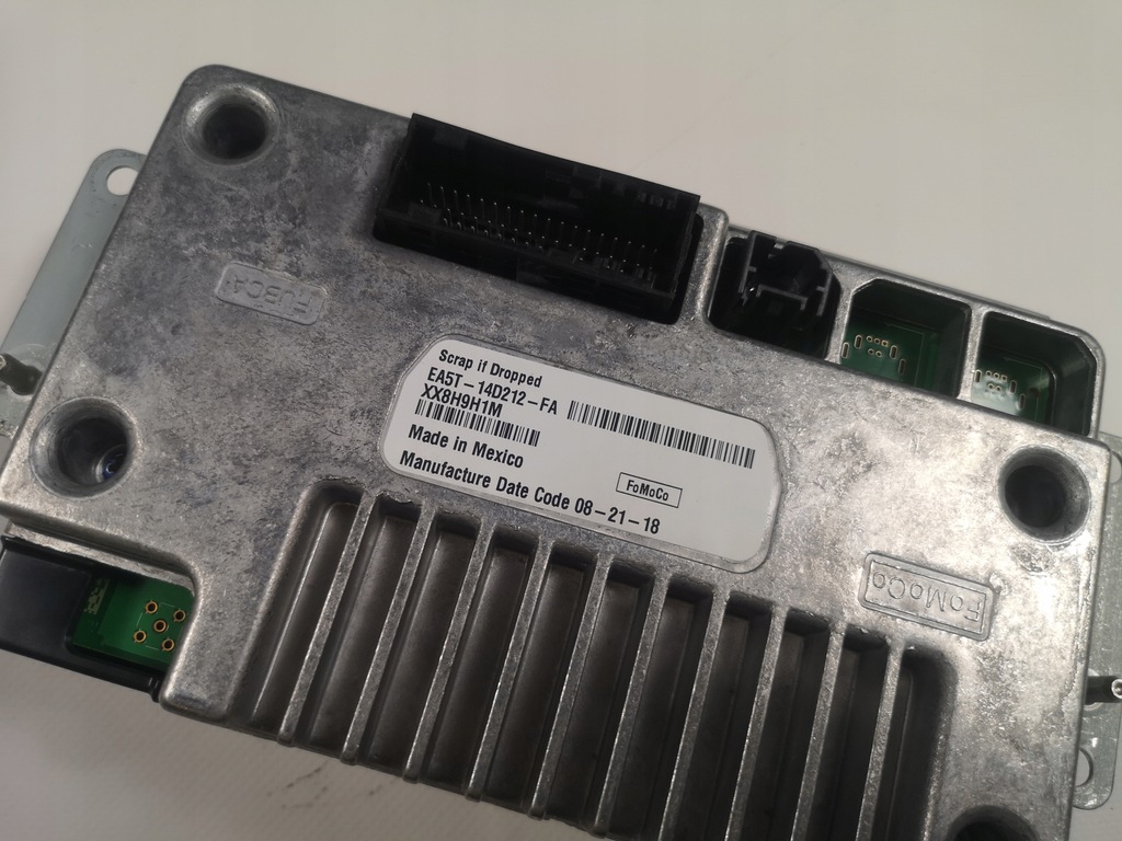 фото №7, Ford explorer 2016 синхронізація 2 радіо навігація екран панель дисплей