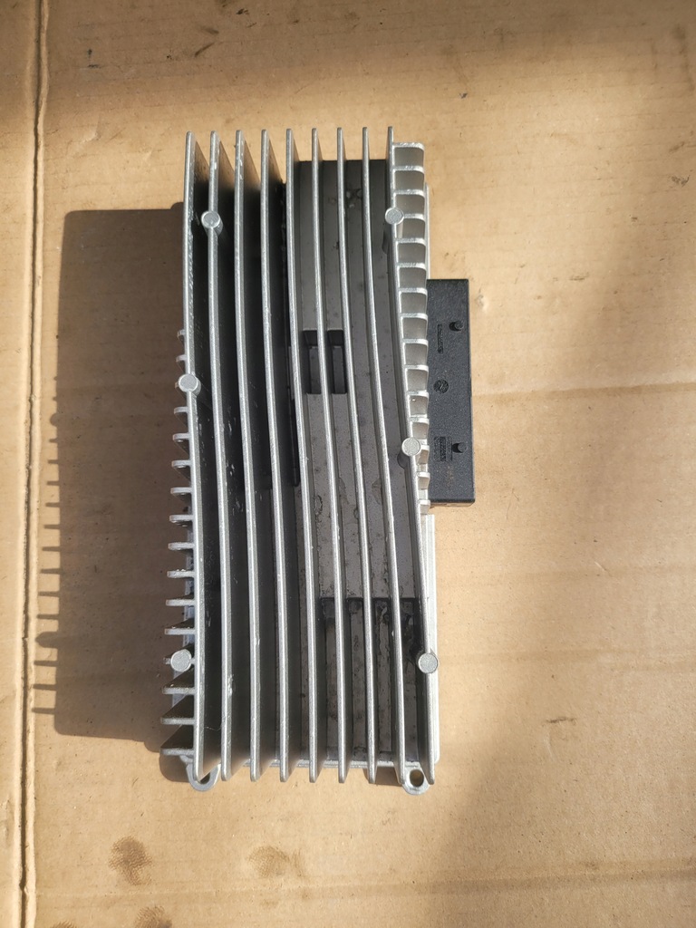 фото №3, Підсилювач audi 8r0035223f