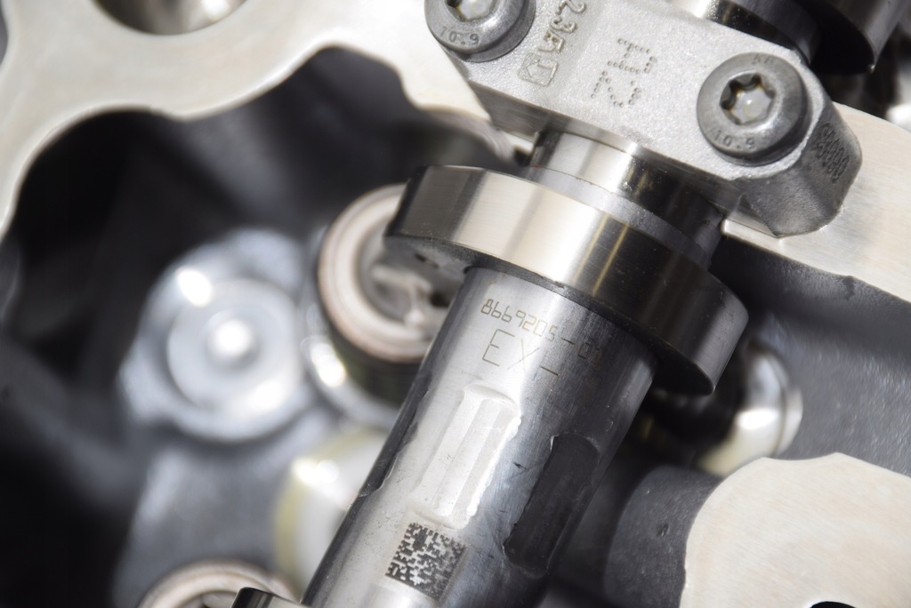 фото №9, Bmw x3 g01 x4 g02 2,0ix 30ix 2,0t головка вал клапани b48b20b b46b20b