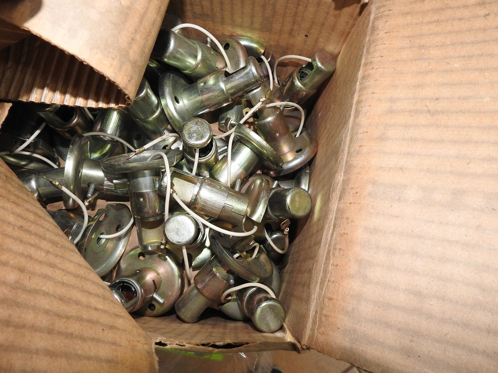 фото №10, Лампа освещение отсек двигателя gaz 51 63 lublin 51 star 66 660