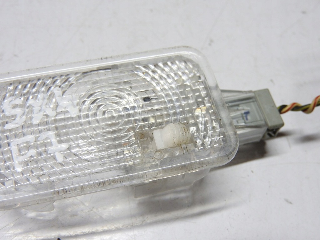 фото №7, Suzuki sx-4 sx4 06-13 лампа освітлення обшивка багажника