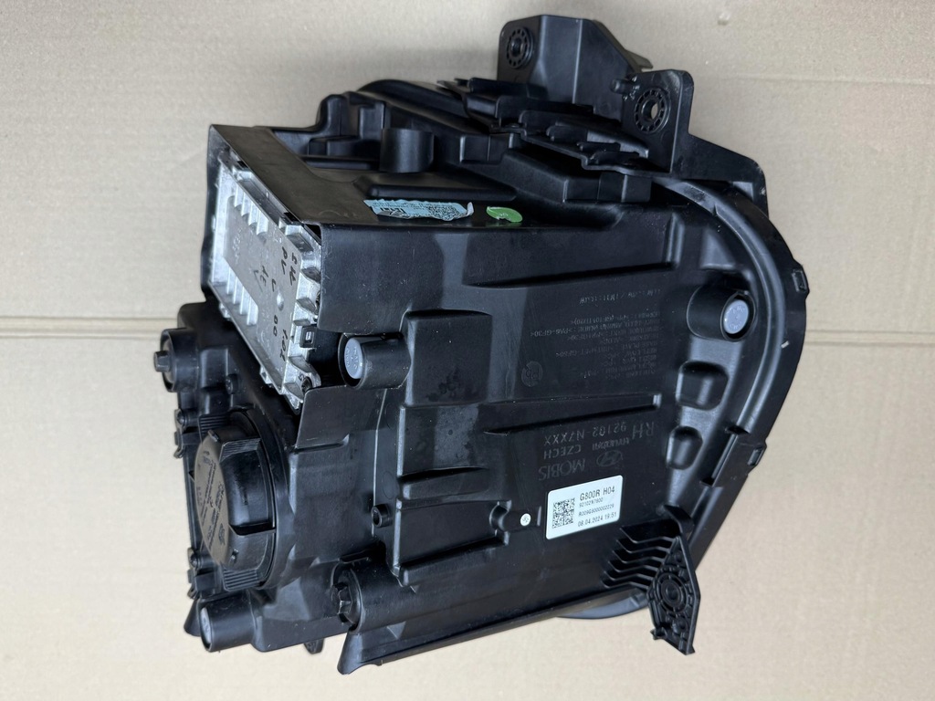 фото №4, Hyundai tucson 4 лампа права перед