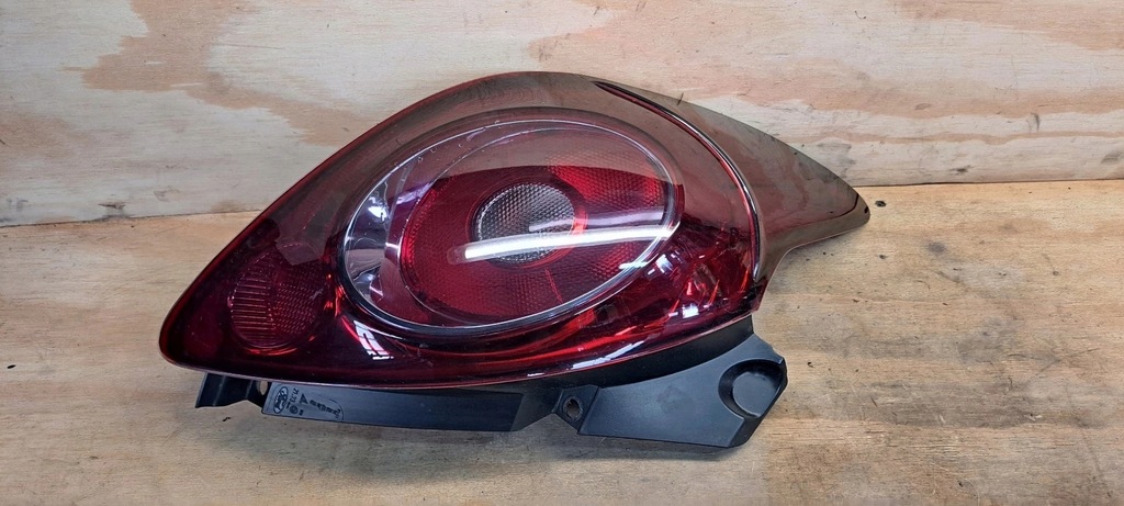 фото №1, Ford ka ii лампа ліва задня 21732101