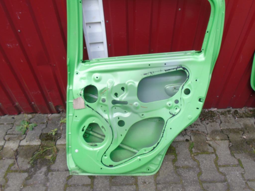 фото №10, Mitsubishi space star дверь задние