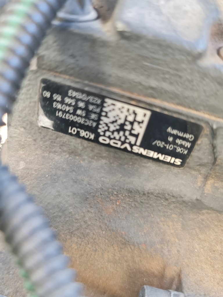 фото №4, Насос топлива volvo s40 v50 9654615580