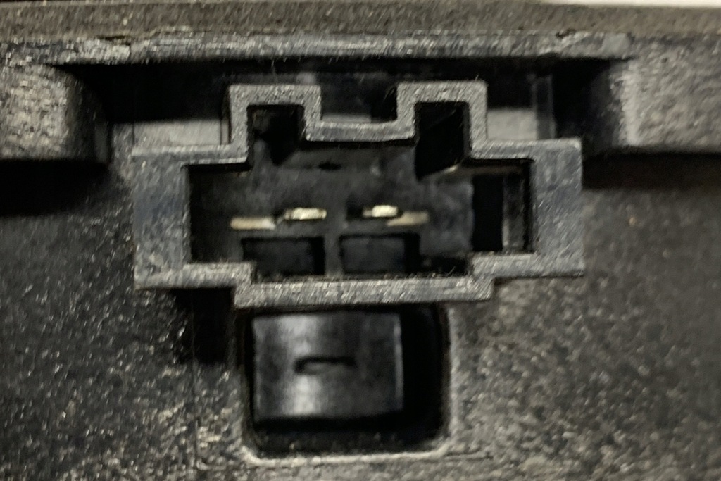 фото №8, Динамик задних правых дверь land rover range rover sport l320 xqm500300