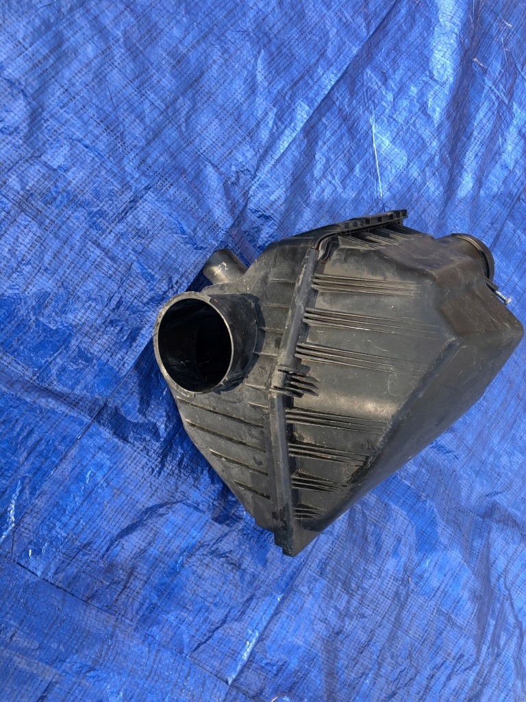 фото №6, Корпус фільтра повітря bmw e60 e61 n52 7521030