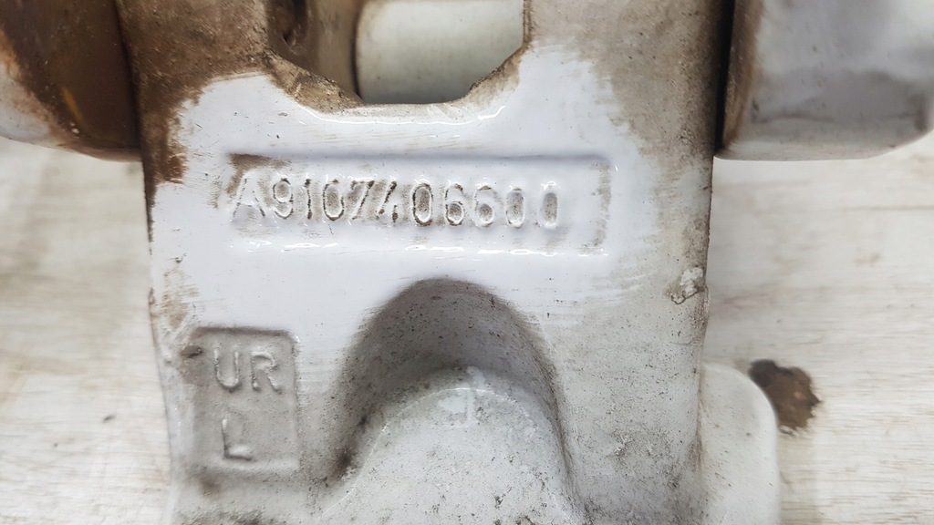 фото №3, Mercedes sprinter 907 910 петли дверь правый задняя