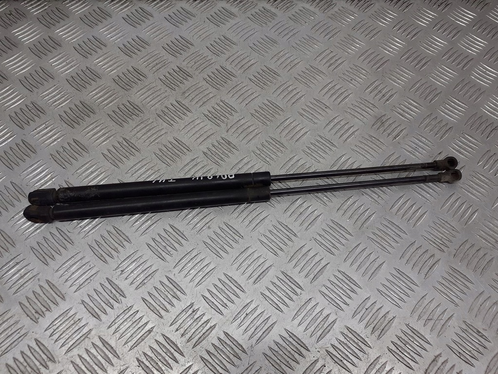 фото №1, Амортизаторы крышки задняя vw polo iv