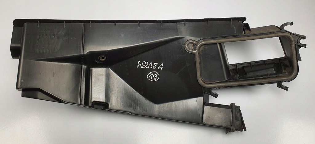 Купить Впуск воздухозаборник воздуха mercedes cls w218 a2128300144