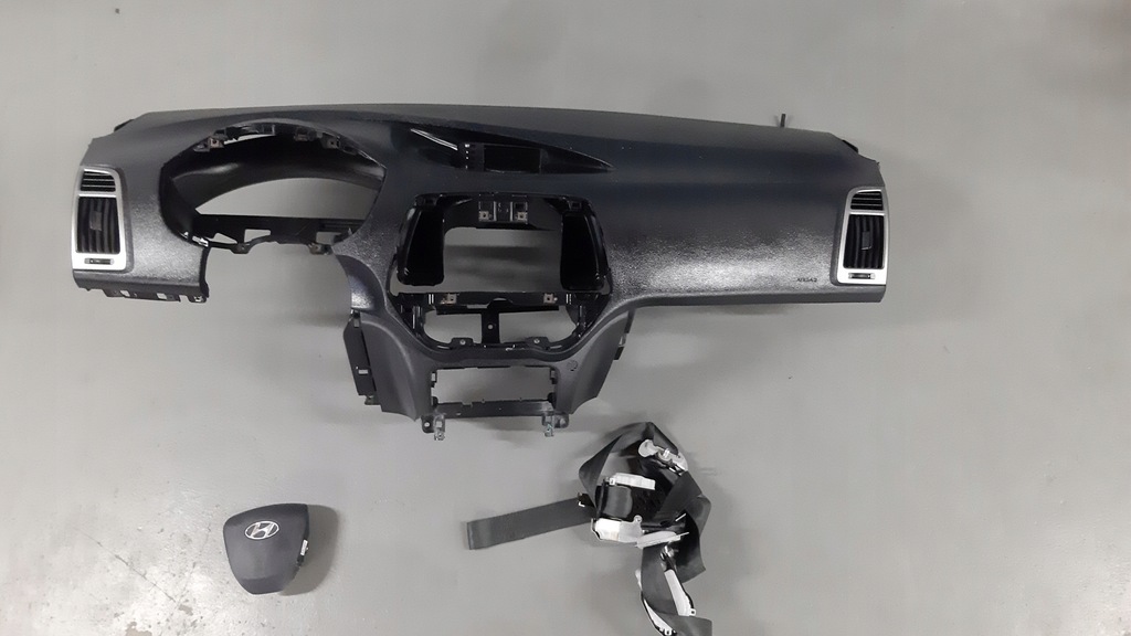 фото №1, Консоль 2xair bag ремни hyundai i20 lift kpl