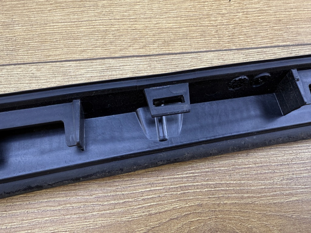 фото №9, Молдинг стекло лобовое левая peugeot 508 i - лак eehd org