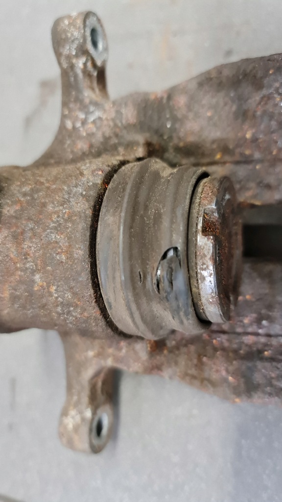 фото №4, Супорт гальмівний правий задня audi a5 8t