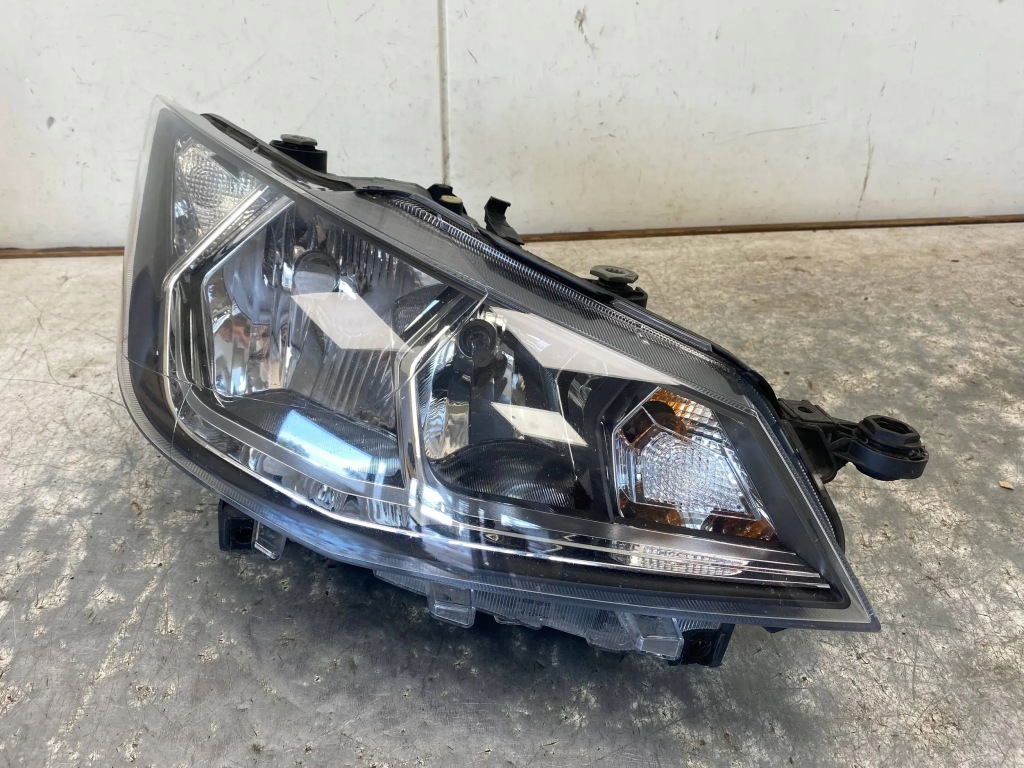 фото №1, Лампа правый перед seat ibiza v 6f1941006a