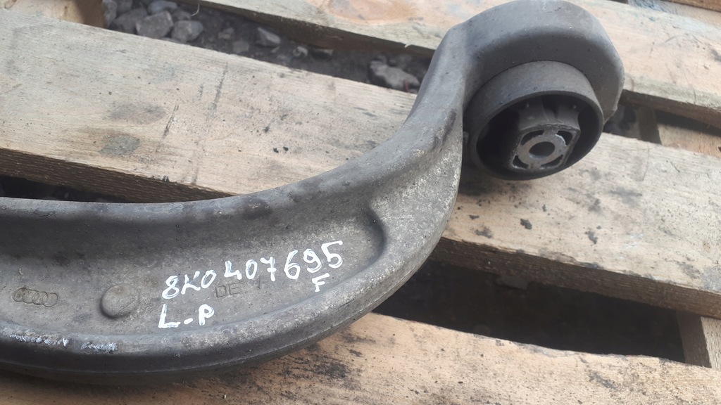 фото №9, A4 b8 рычаг левый перед передний 8k0407695f s4 s5