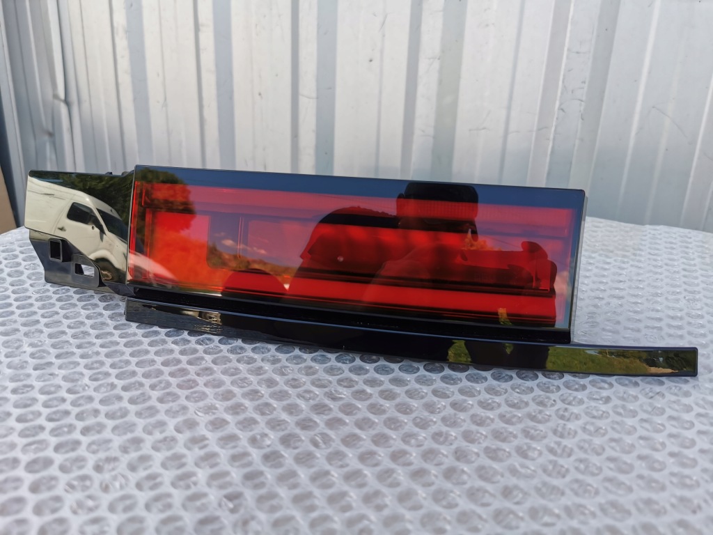 Land range rover sport 3 l461 23- фара задняя правый  led w крышке Оригинал