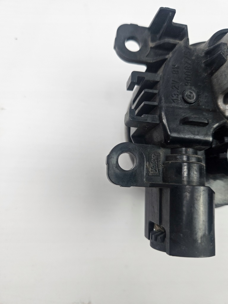 Купить Renault clio iv captur противотуманная фара фара przeciwmieglna drl led правый 90087757