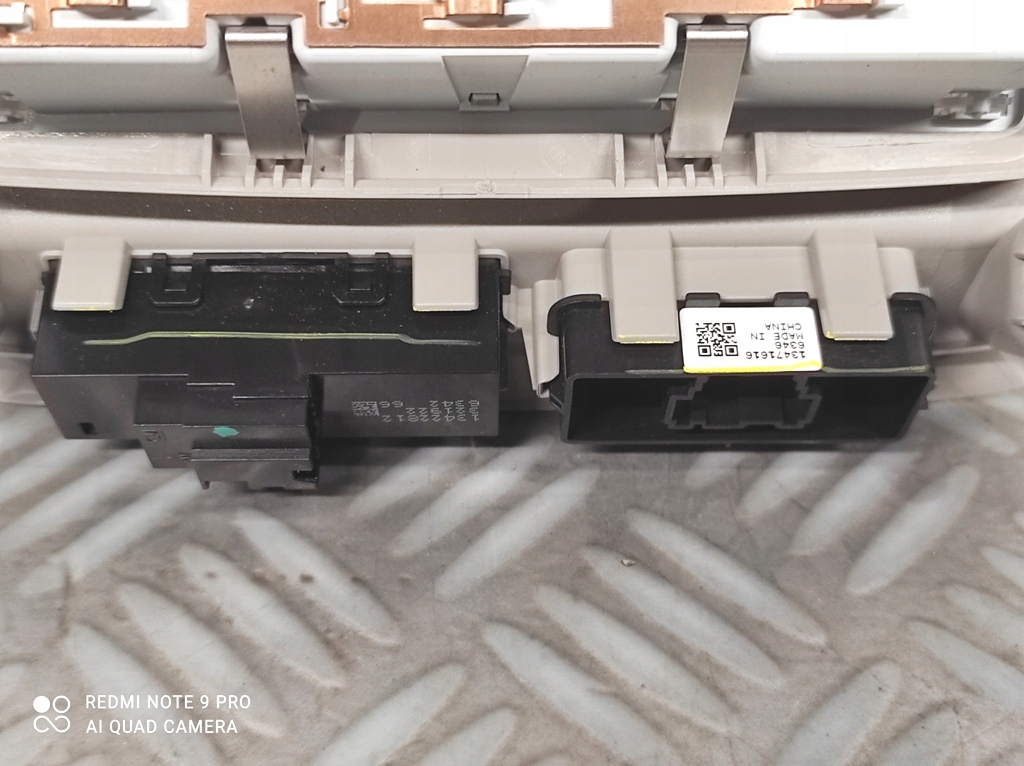 фото №15, Лампа освещение кабины потолочный 13415545 opel astra k v