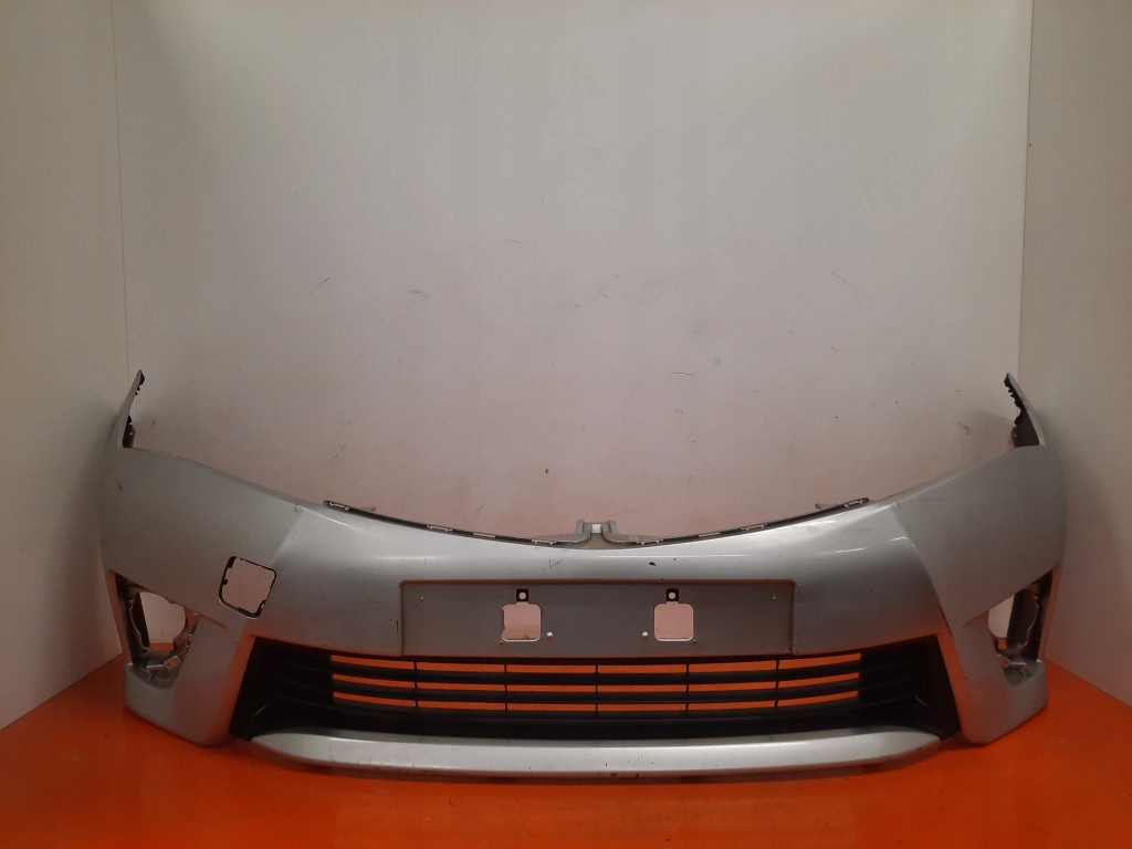 фото №1, Toyota corolla e16 13-19 бампер перед передний