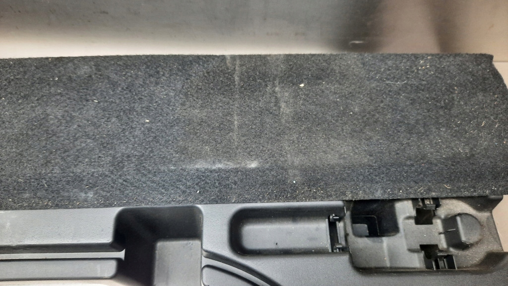 фото №10, Обшивка вкладиш багажника mazda 3 i 03-09r hb 5 двері