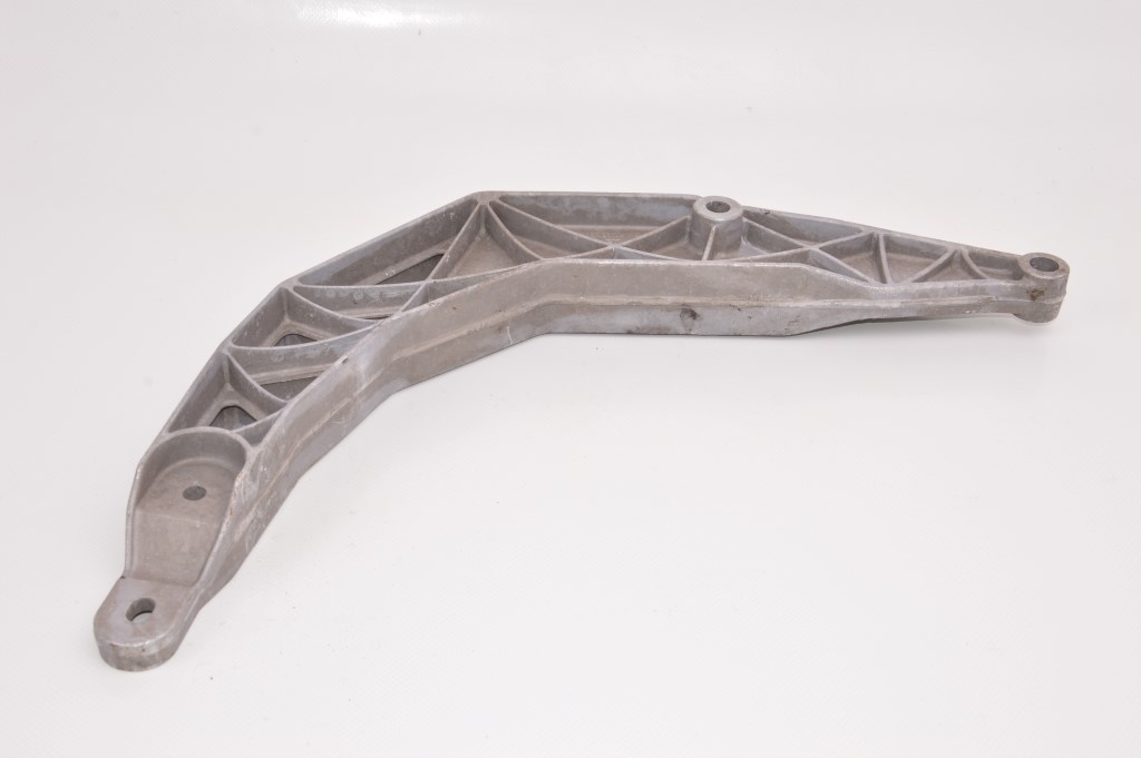 фото №1, Porsche 911 993 кронштейн заднего подвеска