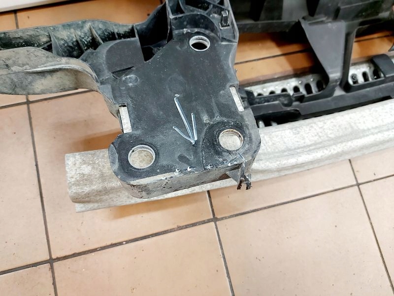 фото №12, Scenic 2 ii 1.9 dci pas передній перед підсилювач