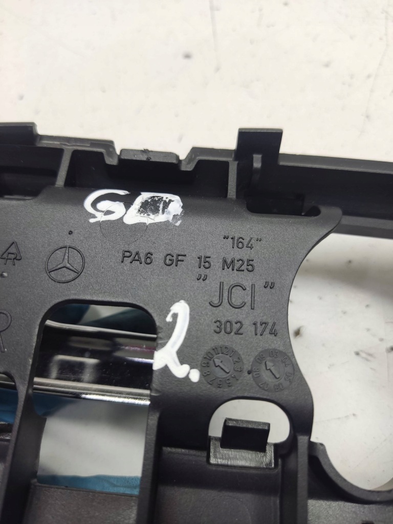 Mercedes-benz ml w164 2011 ручка внутренняя задняя 302174 Недорого