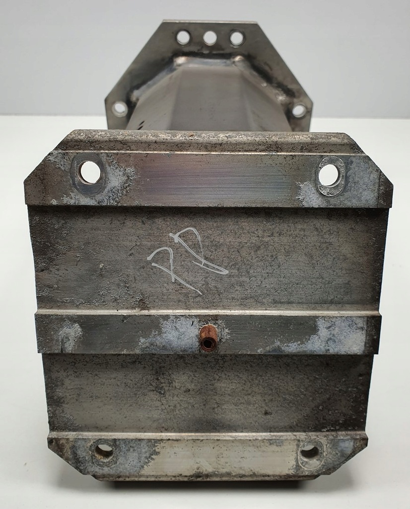 фото №3, Зона деформації права aston martin rapide