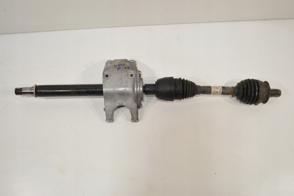 фото №1, Приводной вал правая опора mercedes cla 180 w117 c117