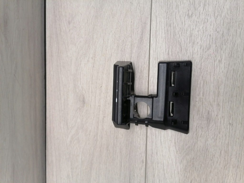 фото №1, Porsche taycan корзина pdc правий задня - 9j1807290b