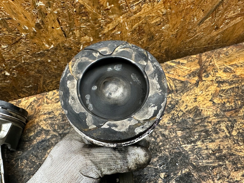 фото №3, Поршень + шатун toyota 2.2 2ad