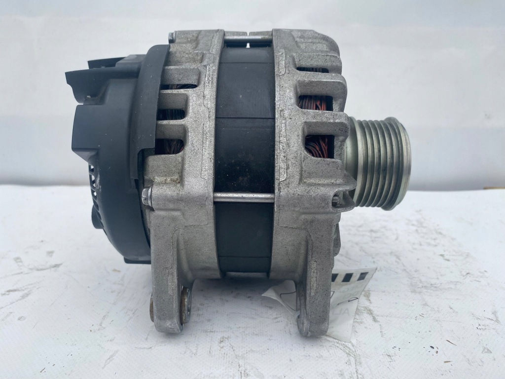 Новый valeo генератор dacia renault - 231004402r Доставка