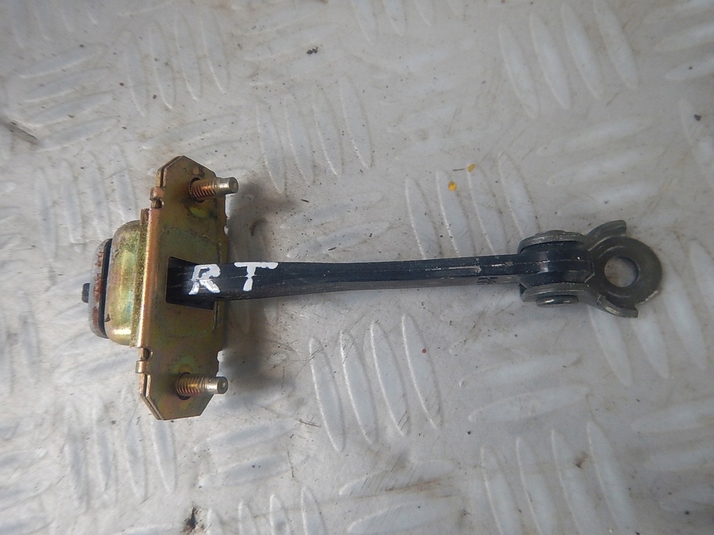 фото №1, Subaru forester ii 06- правый ограничитель дверь задняя