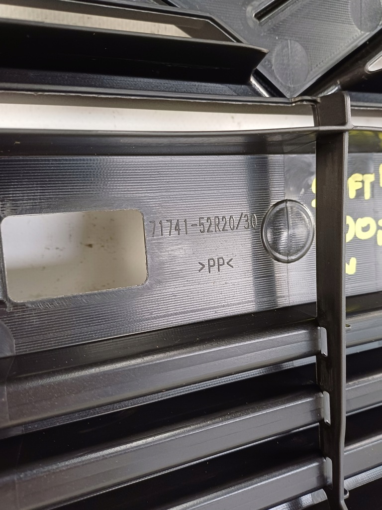 фото №11, Решітка радіатора решітка радіатора бампера перед suzuki swift mk viii 8