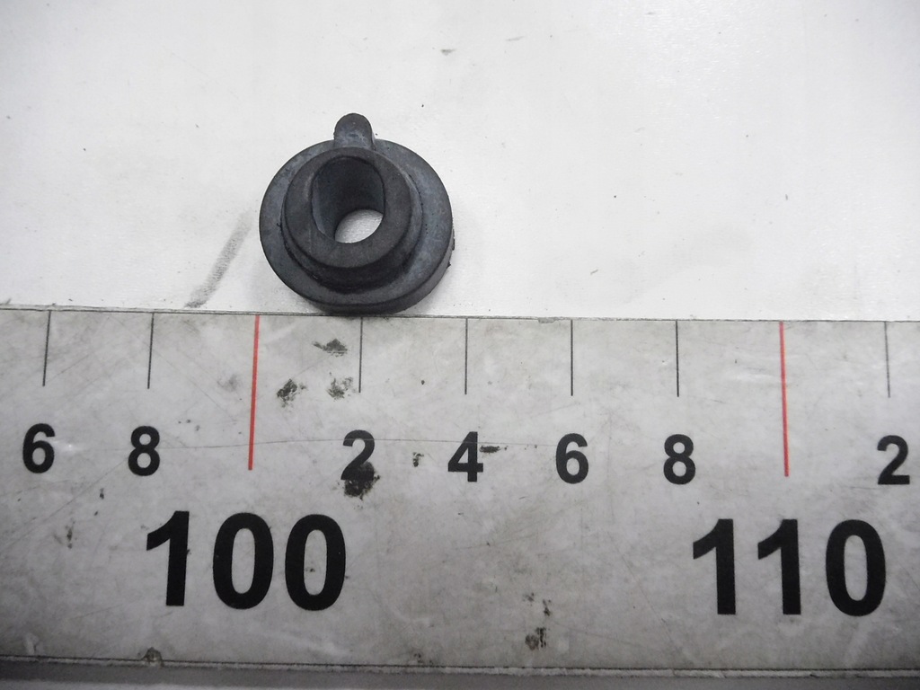 фото №6, Гумовий елемент радіатора нижня fiat grande punto оригінальний номер 55700545