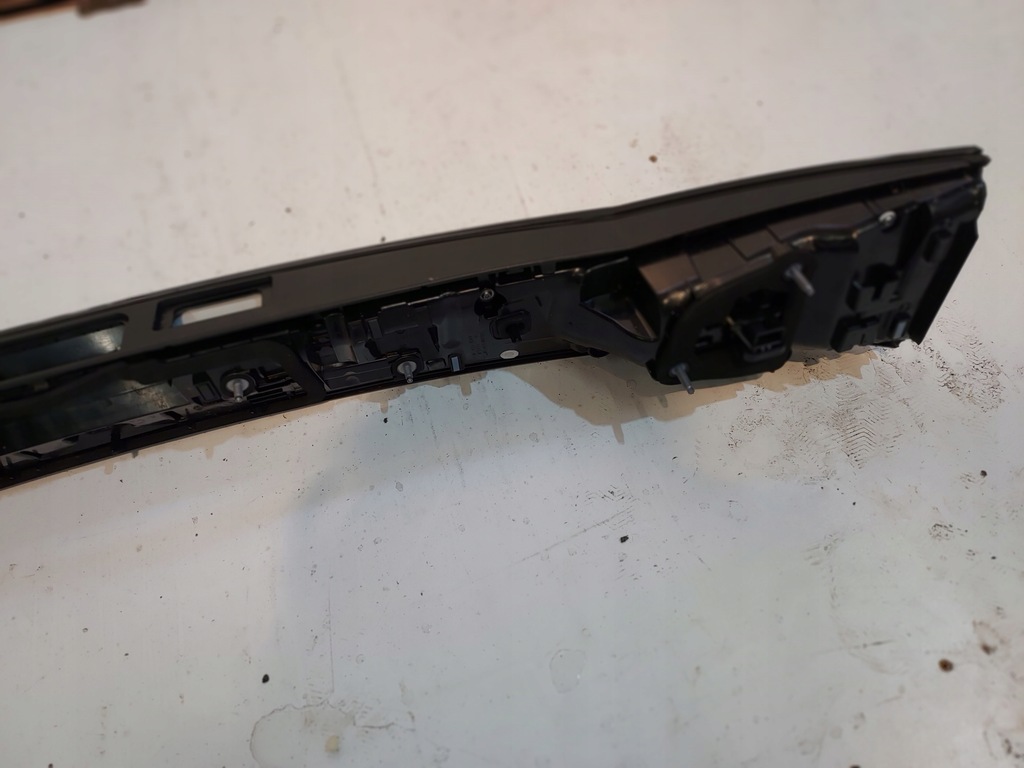 фото №7, Лампа накладка vw taigo 2g7 led задняя