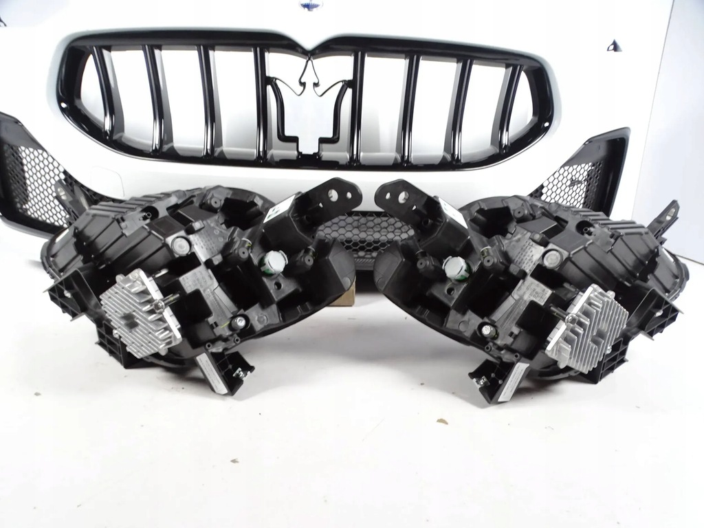 фото №11, Перед бампер передний капот лампа правая + левая maserati grecale trofeo