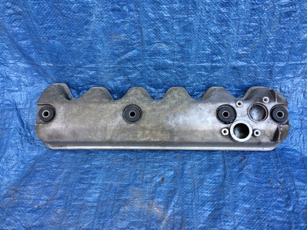 фото №1, Vw crafter 2,5 tdi крышка клапанов 074103469p