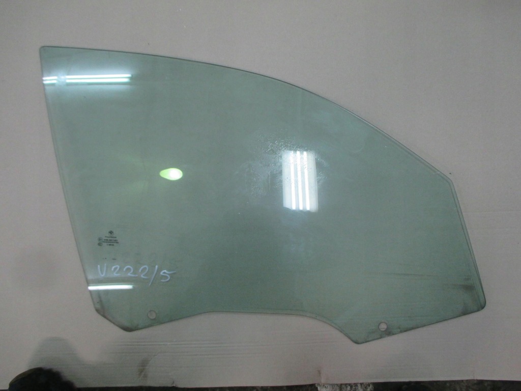 фото №1, Bmw 1 e87 2004-2007 скло правий перед