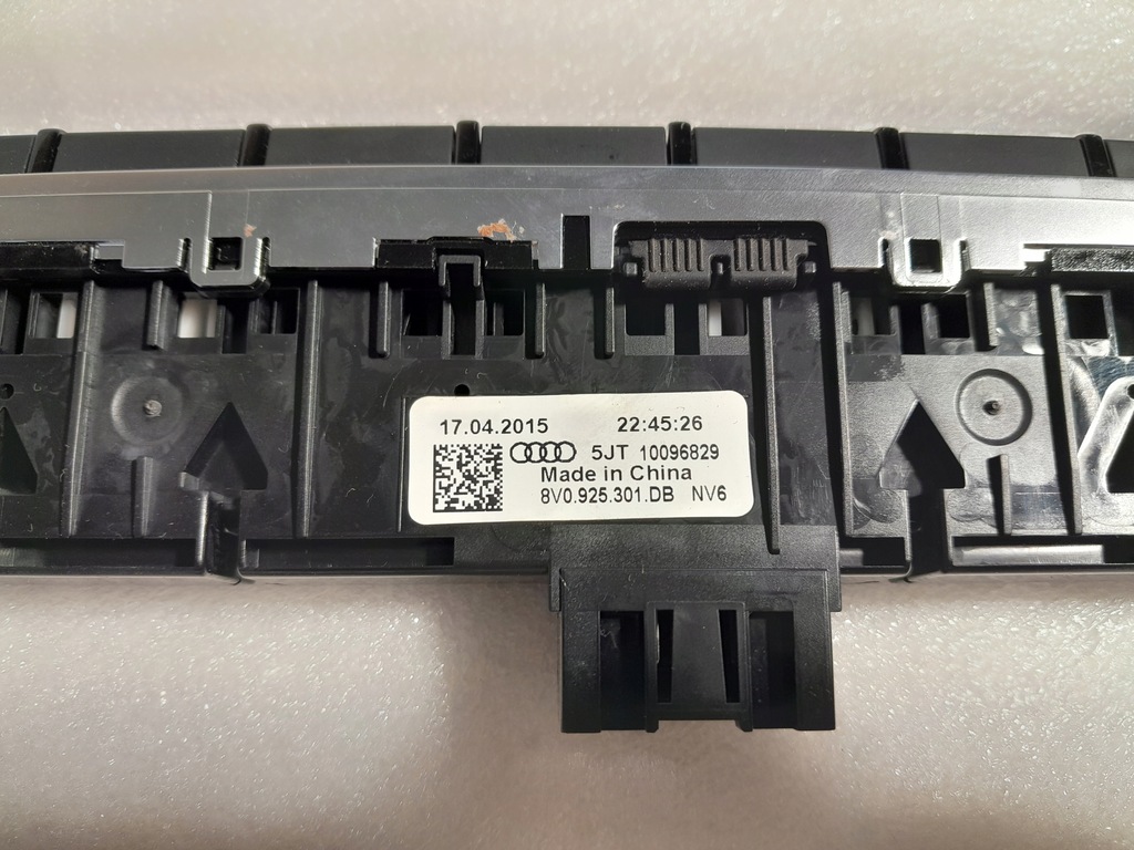 фото №7, Audi a3 s3 8v панель перемикачів 8v0925301db