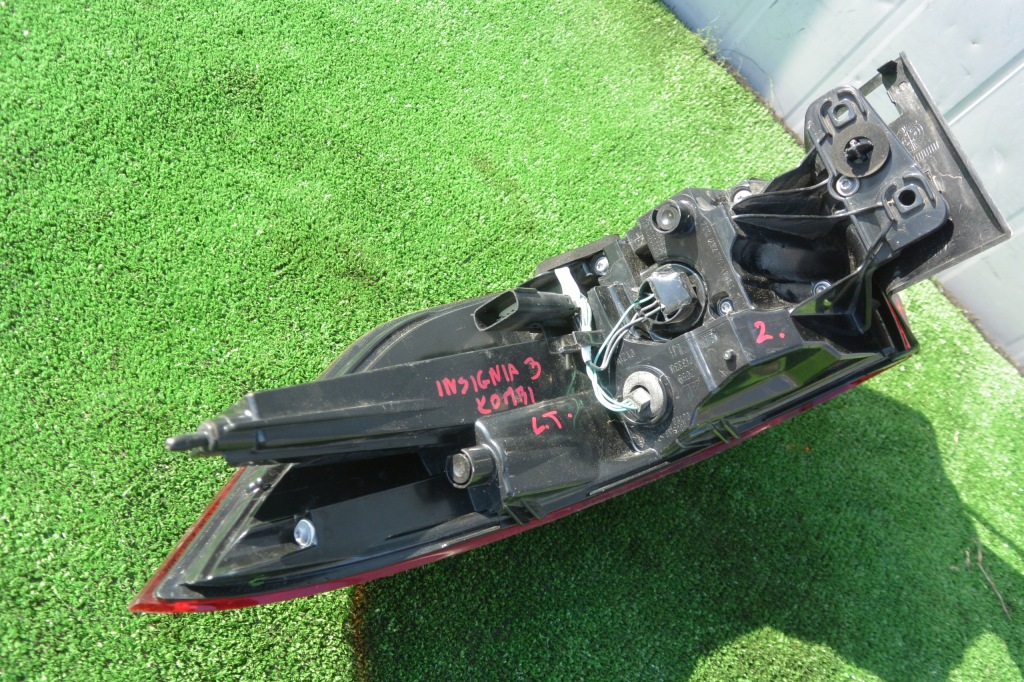 фото №13, Insignia b ліва задня w крила kombi 39099122cag