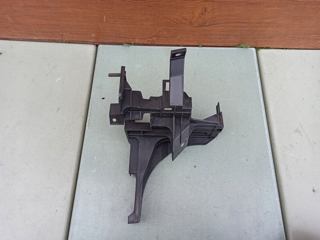 фото №1, Кронштейн запобіжників maserati ghibli 670036938