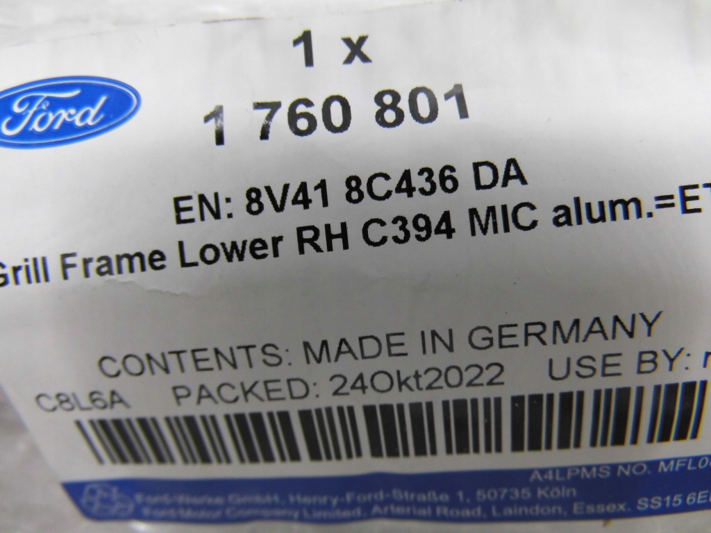 Рамка решітка бампера правий перед kuga 2008-12 _ 1760801 _ 8v41-8c436-da в Україні