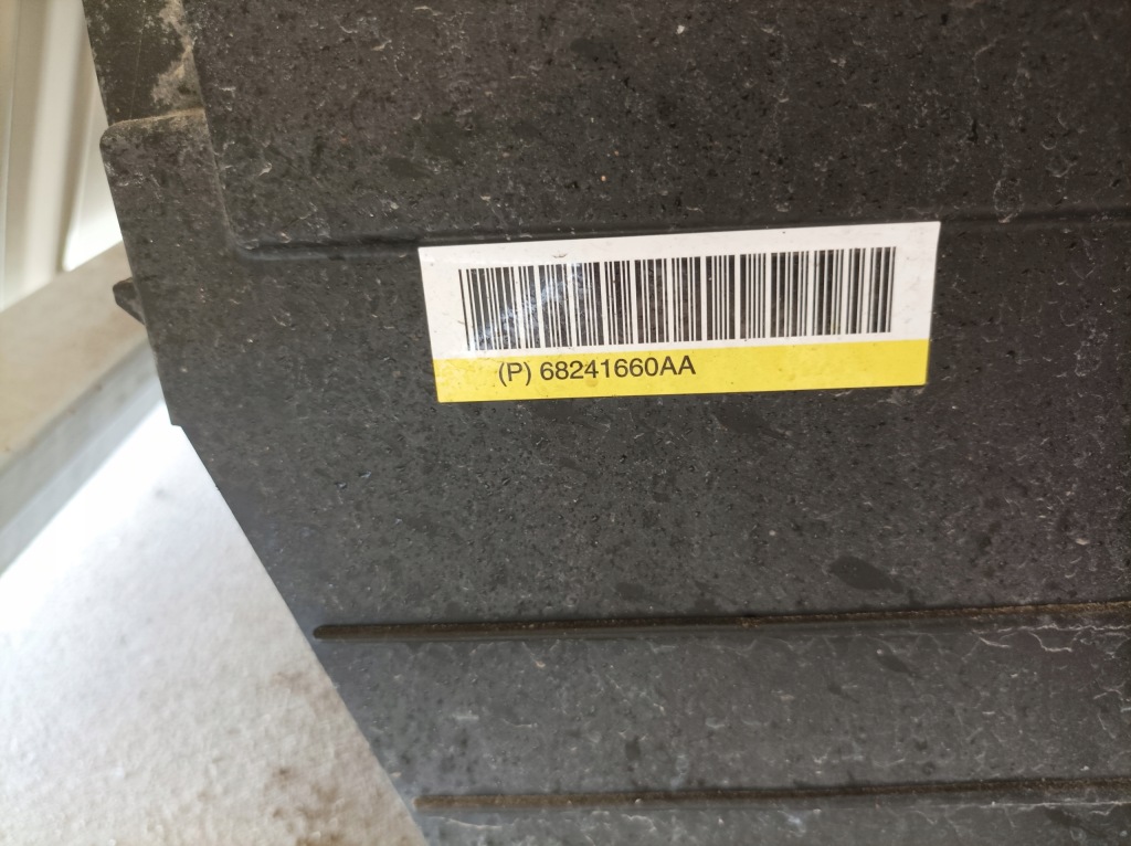 Купити Dodge ram 09 радіатор вентилятор америка p68103273ab