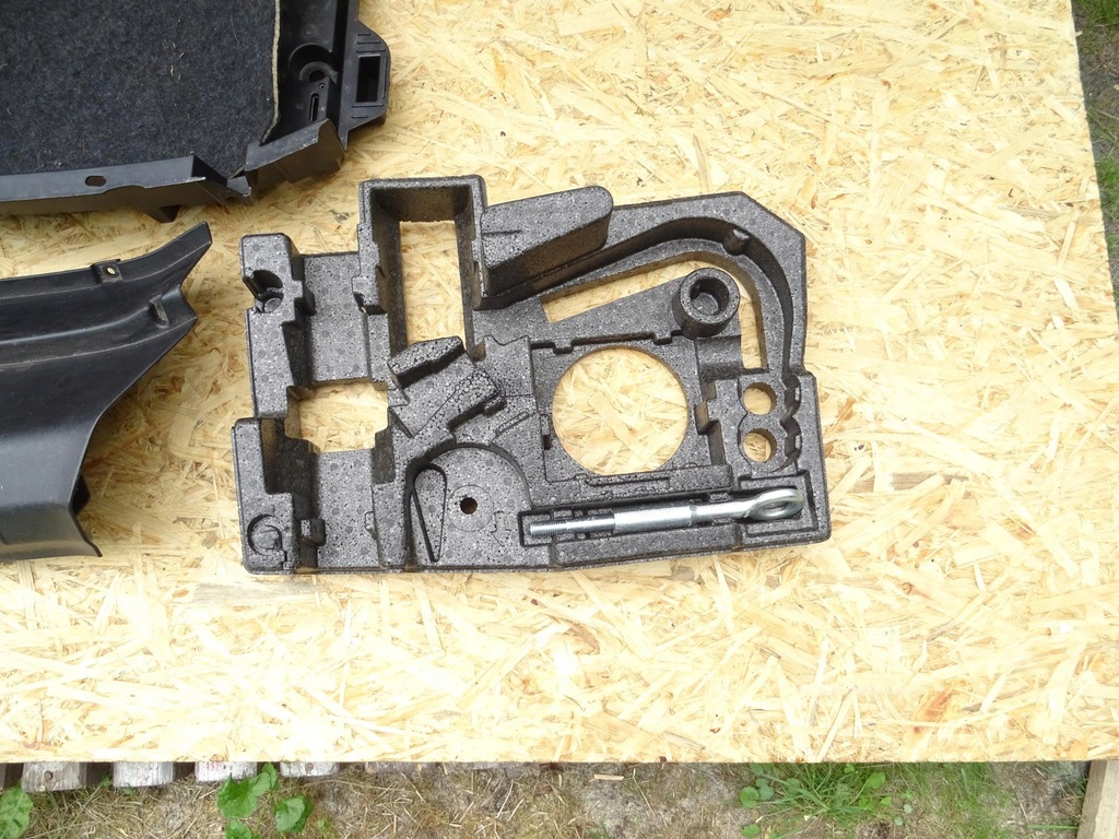 фото №6, Volvo v40 ii багажник обшивка обшивки защита поперечина