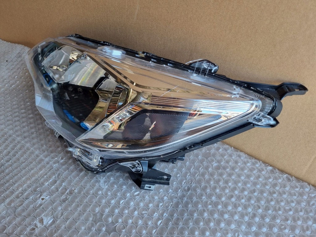 фото №7, Лампа передняя левая mitsubishi space star ii lift