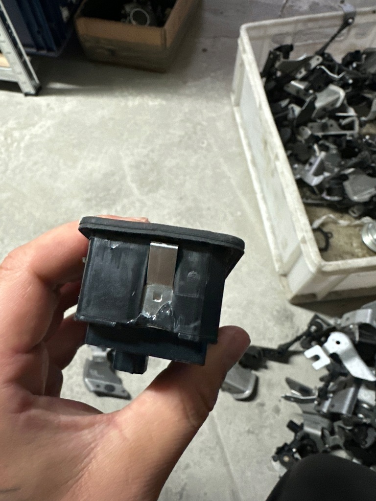 фото №5, Ford focus mk3 lift камера заднего вида оригинал кронштейн