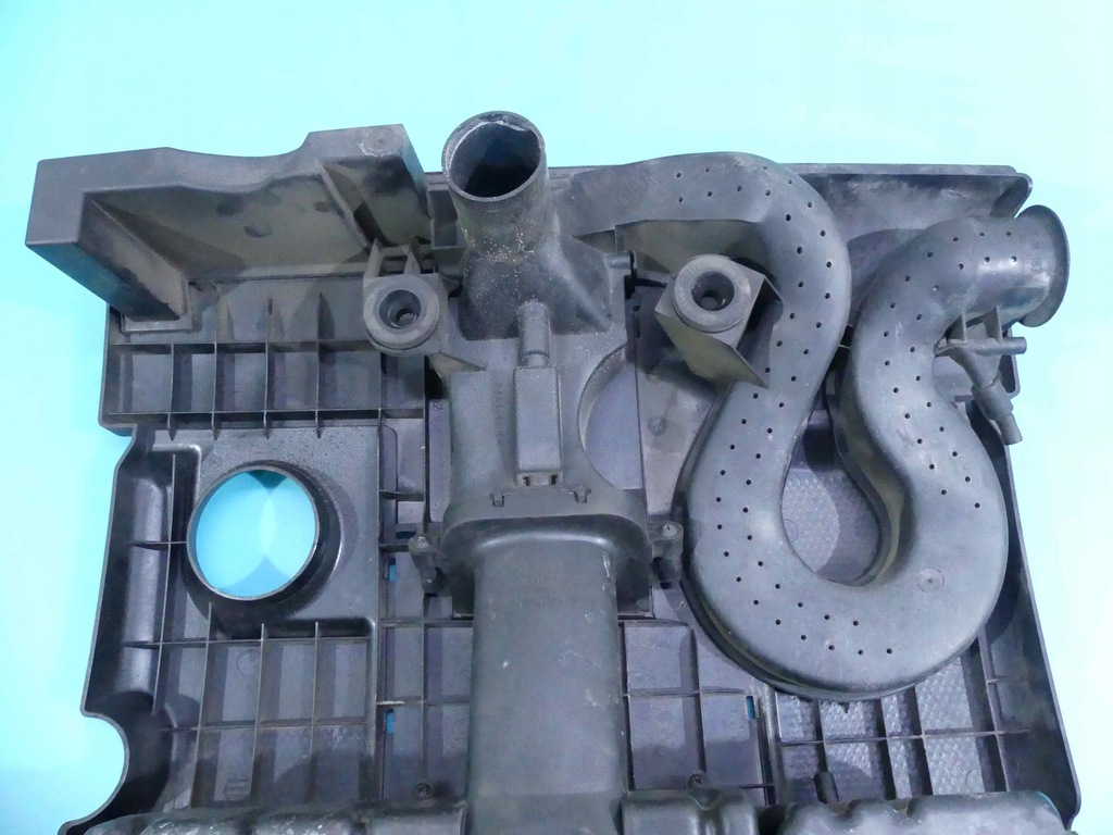 фото №8, Корпус фильтра воздуха vw polo iv 9n 03e129607