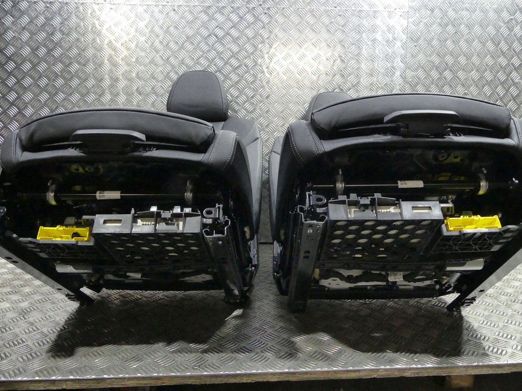 фото №12, Bmw 8 g15 sport обивка сиденья подогрев заднее сиденье туннель обшивки полка накладки